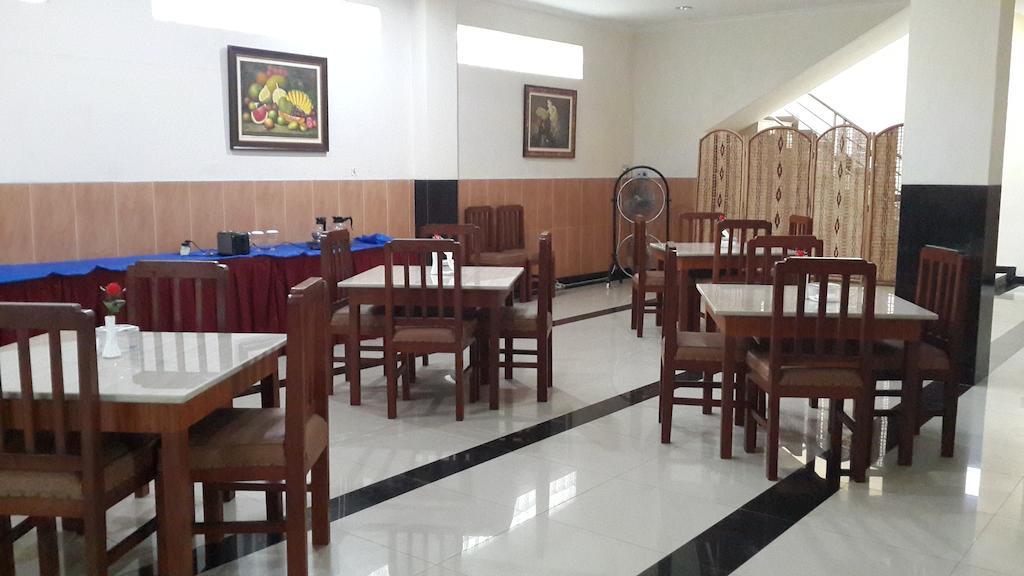 Kailani Inn Medan Exteriör bild