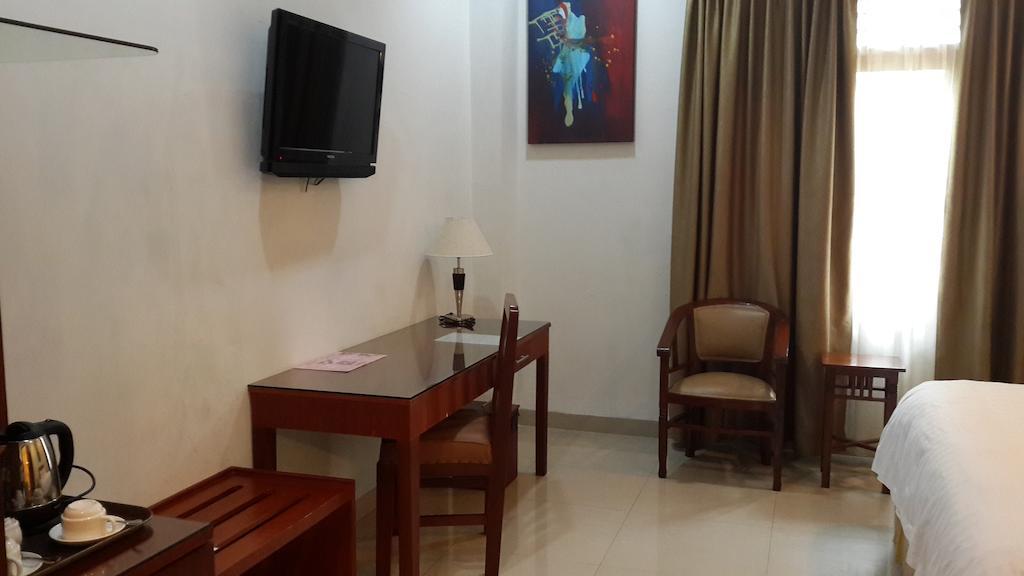 Kailani Inn Medan Exteriör bild